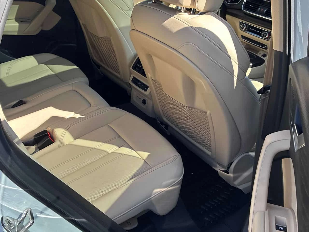 Audi Q5 | Technik | DISTRONIC | 360 | ОБДУХВАНЕ | , снимка 14 - Автомобили и джипове - 54309572