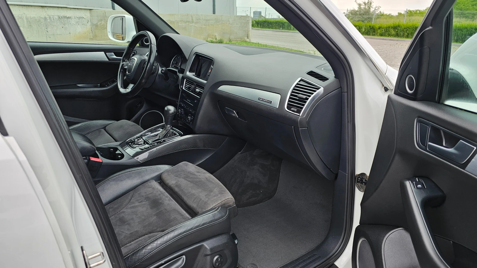 Audi Q5 3.0TDI S-LINE Navi Pano Distronic Led Bang&Olufsen, снимка 13 - Автомобили и джипове - 54834425