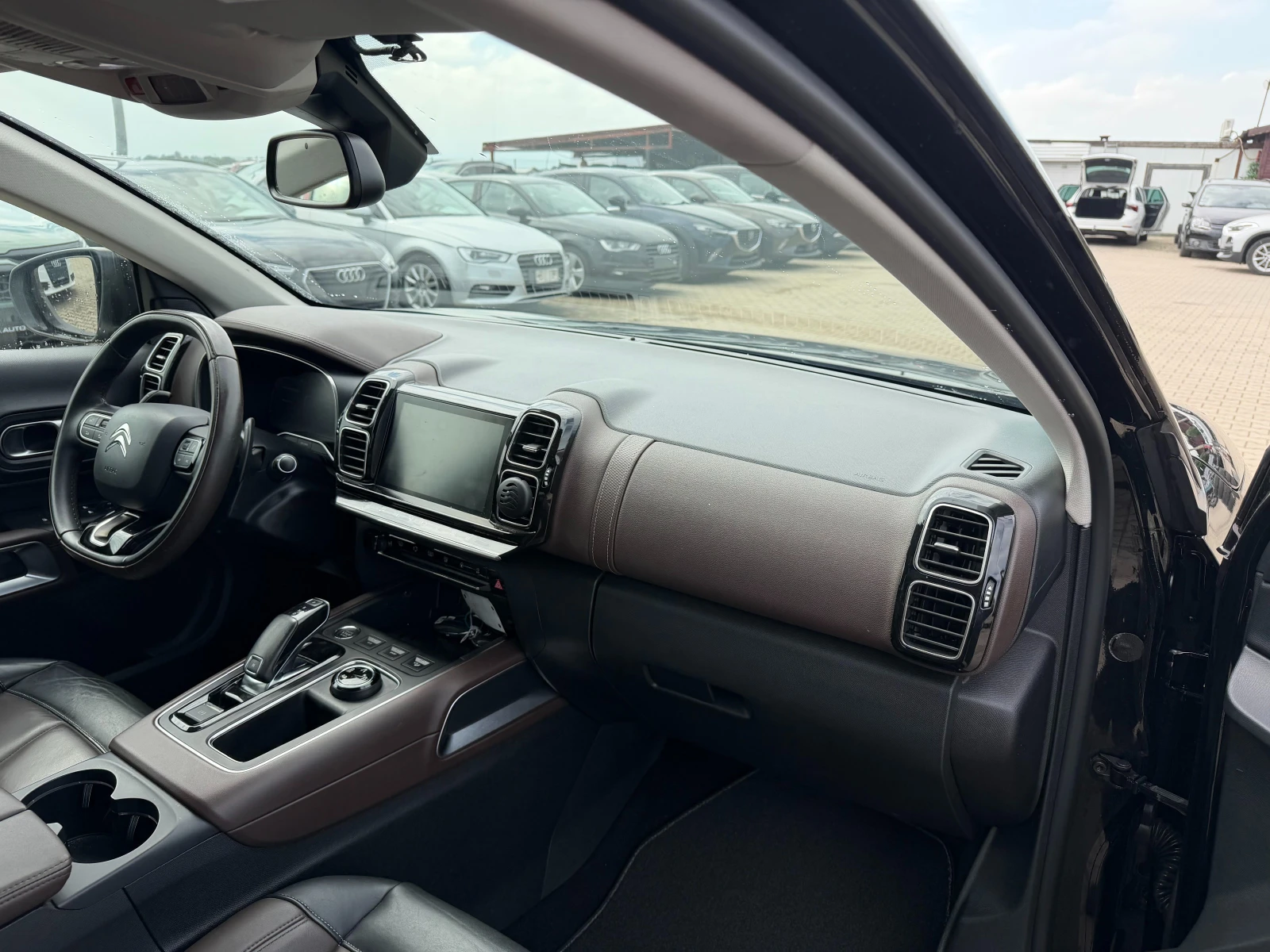 Citroen C5 Aircross 2.0HDI AVTOMAT/NAVI/PANORAMA/KAMERA EURO 6, снимка 11 - Автомобили и джипове - 55030698