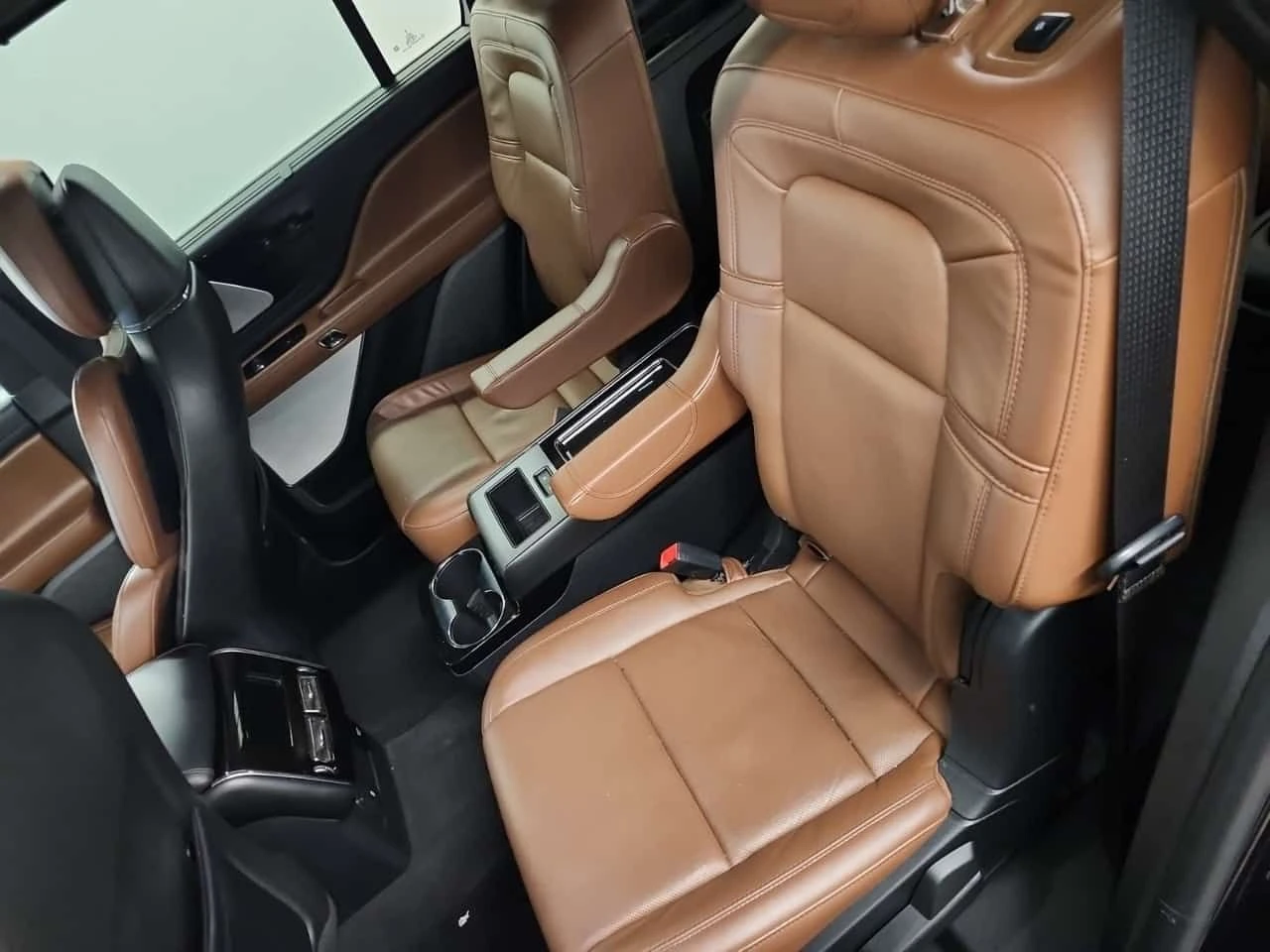 Lincoln Aviator * RESERVE * CARFAX * БЕЗ ПЪРВОНАЧАЛНА ВНОСКА, снимка 13 - Автомобили и джипове - 55309582