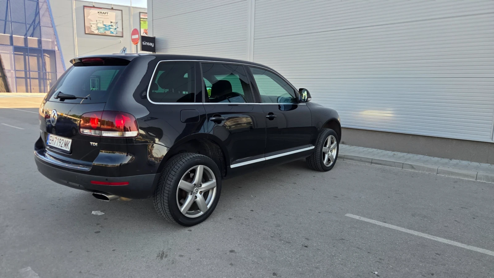 VW Touareg 3.0 239кс, снимка 6 - Автомобили и джипове - 55630617