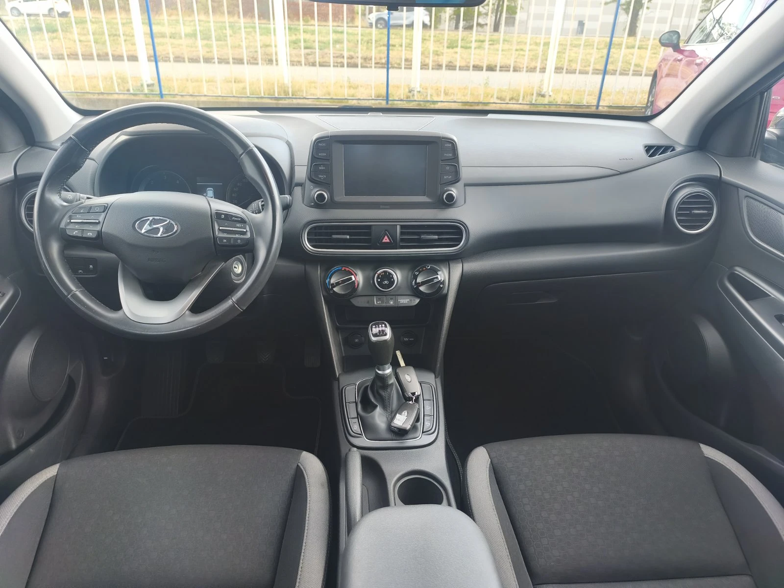 Hyundai Kona 1.6CRDI, снимка 10 - Автомобили и джипове - 56115411