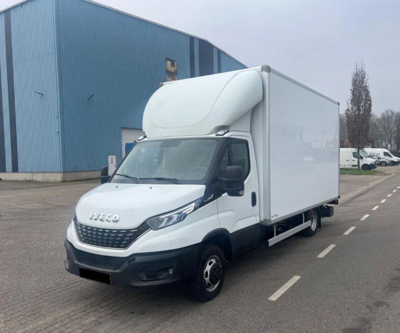 Iveco 35c18 HI-MATIC* БОРД* 4.40м* ВЪЗ.ВЪЗГЛАВНИЦИ* LED* до3.5, снимка 1 - Бусове и автобуси - 49105478