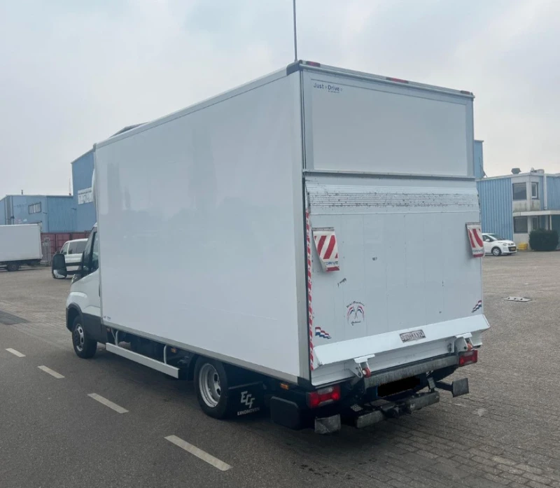 Iveco 35c18 HI-MATIC* БОРД* 4.40м* ВЪЗ.ВЪЗГЛАВНИЦИ* LED* до3.5, снимка 8 - Бусове и автобуси - 49105478