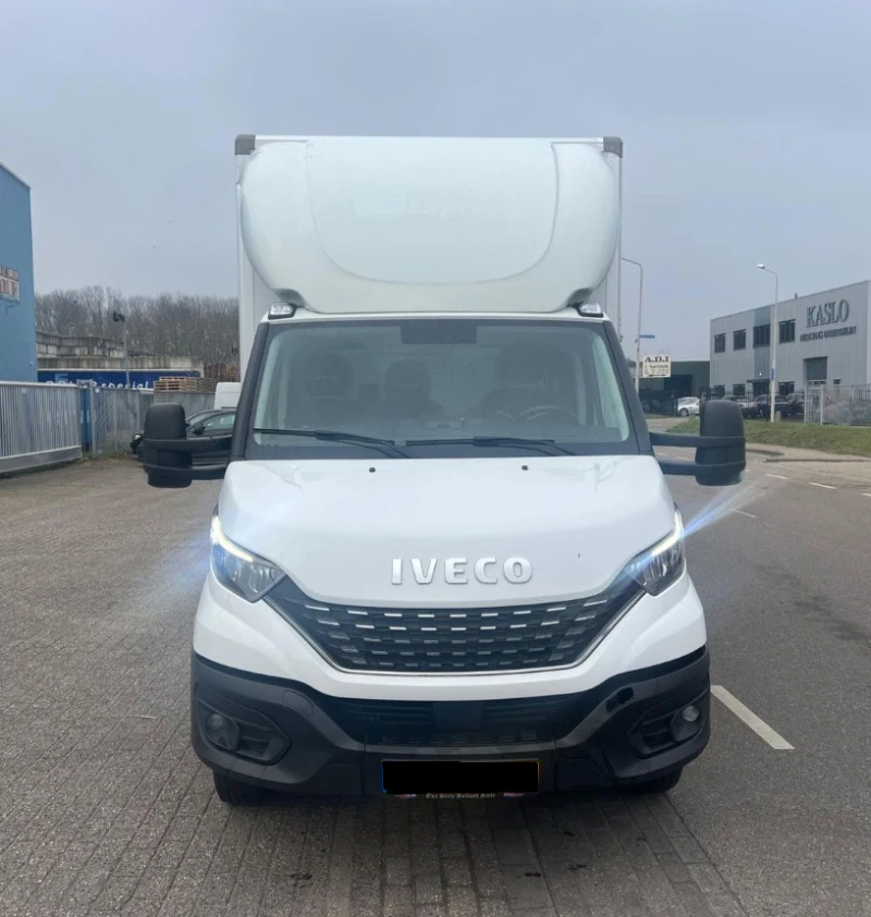 Iveco 35c18 HI-MATIC* БОРД* 4.40м* ВЪЗ.ВЪЗГЛАВНИЦИ* LED* до3.5, снимка 3 - Бусове и автобуси - 49105478