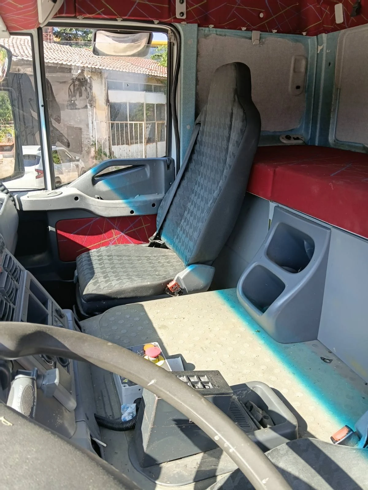 Iveco Trakker, снимка 5 - Камиони - 55365518