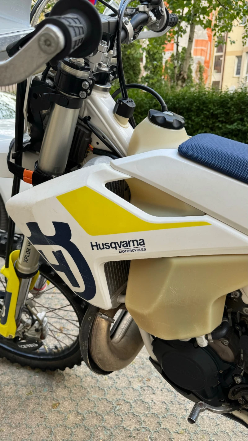 Husqvarna TE 300, снимка 9 - Мотоциклети и мототехника - 47445881