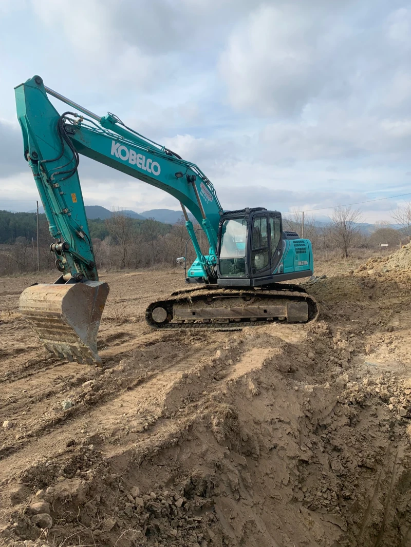 Багер Kobelco SK210LC-10, снимка 1 - Индустриална техника - 48347929