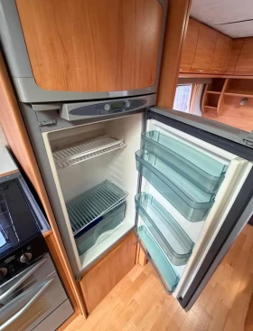 Каравана Adria, снимка 10