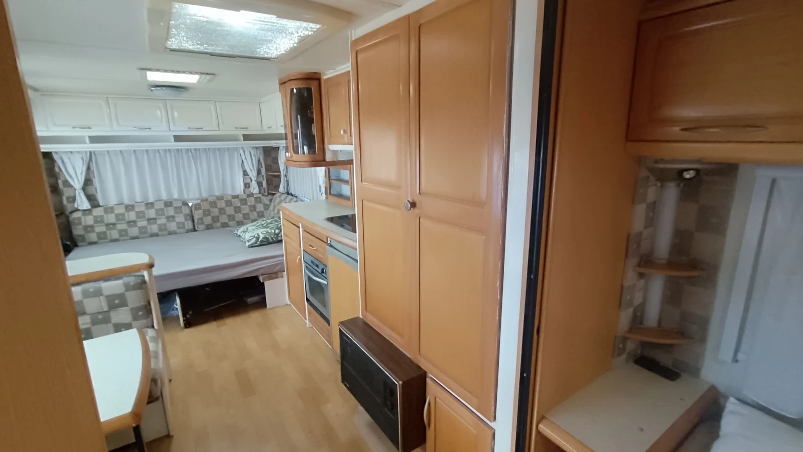Каравана Hobby 650 UK - изображение 9