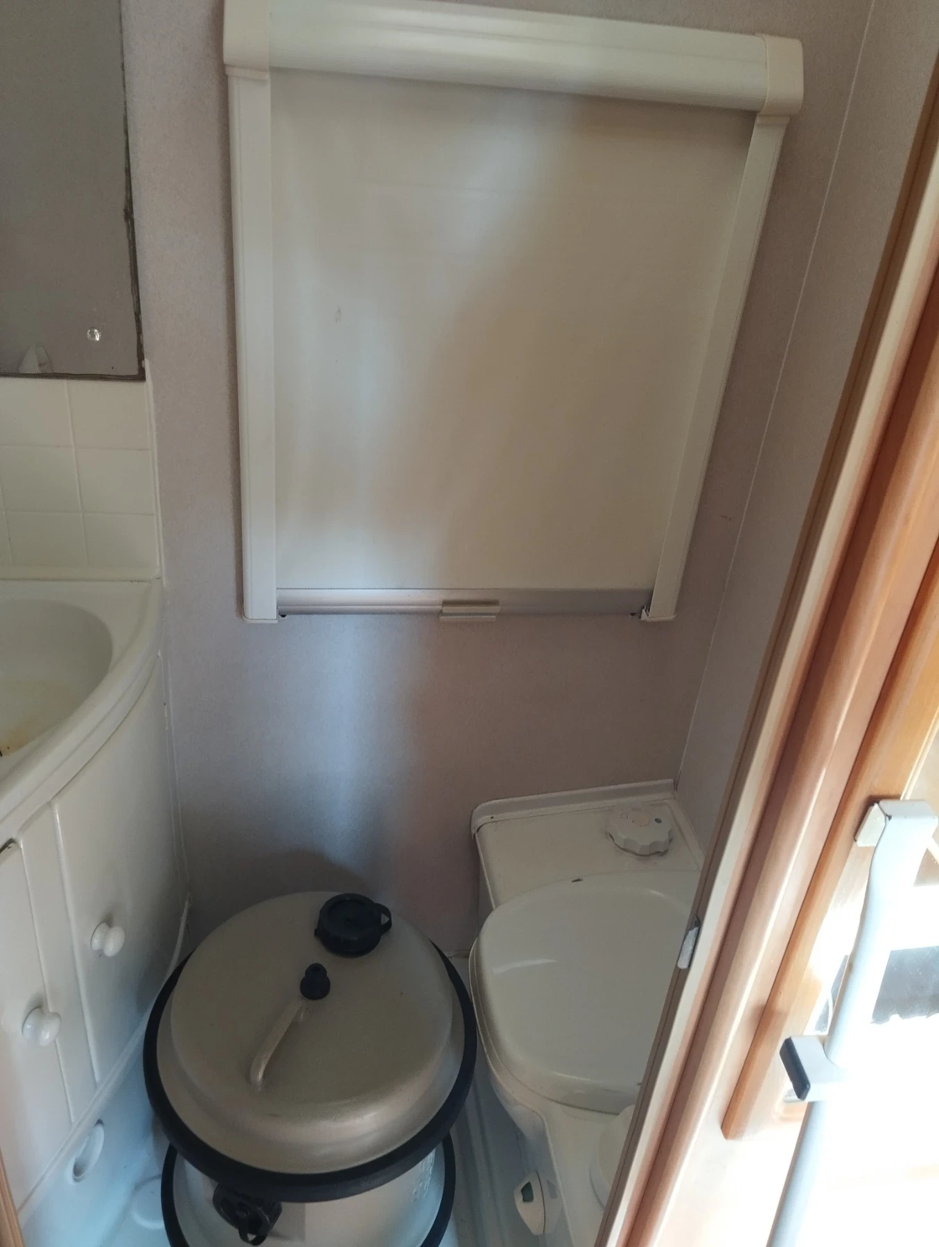 Каравана Swift Fairway Lux 490 - изображение 7