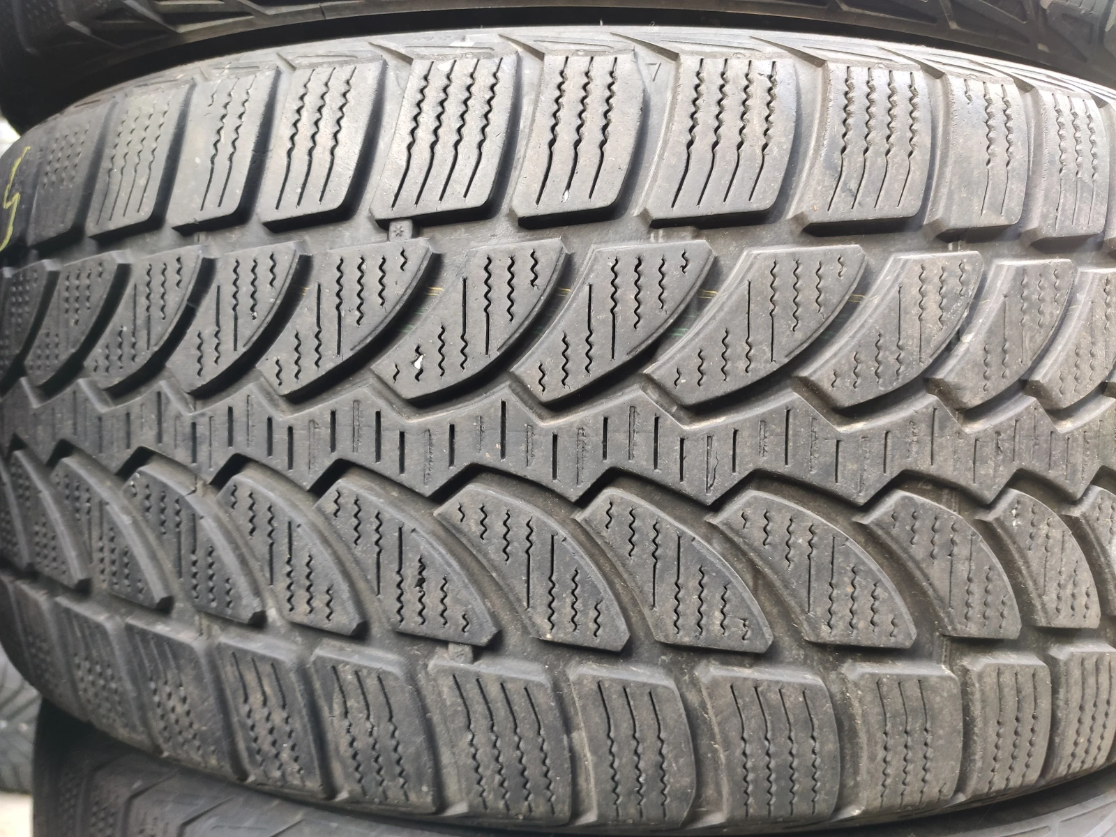���� 225/50R17 | Mobile.bg � ����������� 2