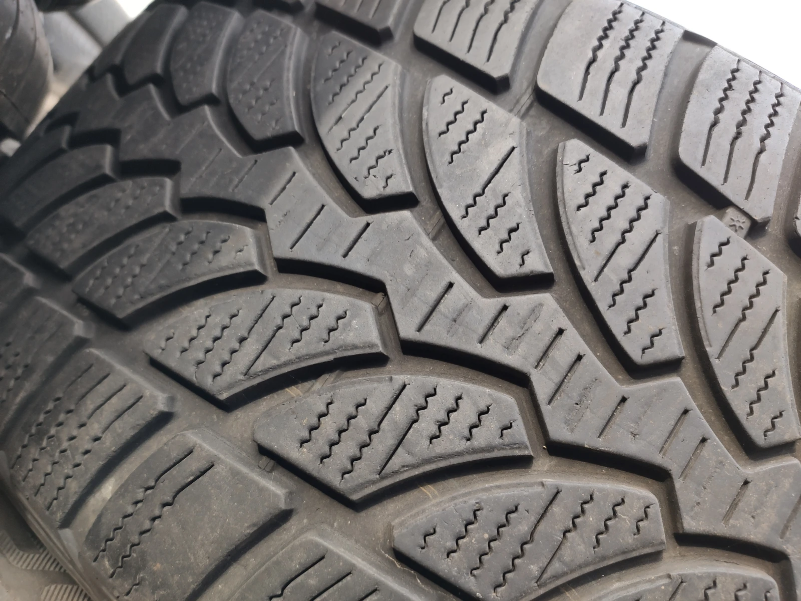 ���� 225/50R17 | Mobile.bg � ����������� 6