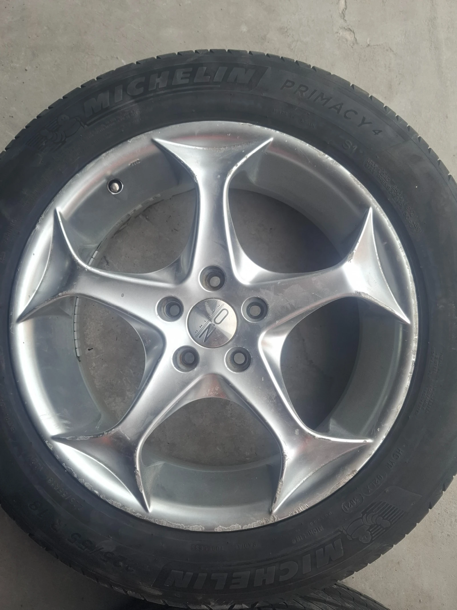 Гуми с джанти Michelin 225/55R18, снимка 3 - Гуми и джанти - 54347160