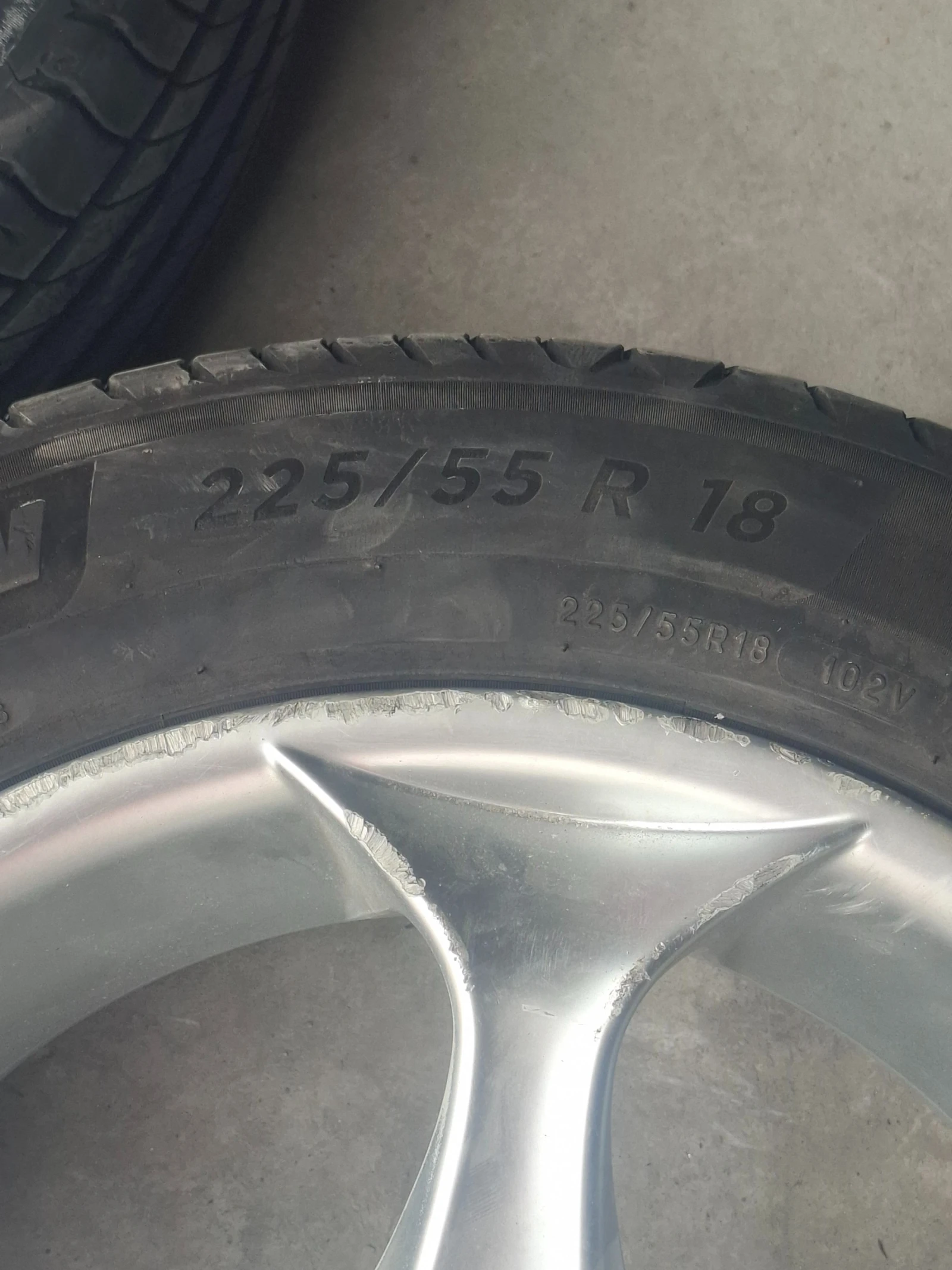 Гуми с джанти Michelin 225/55R18, снимка 2 - Гуми и джанти - 54347160