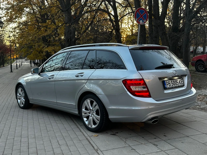 Mercedes-Benz C 220 Avantgarde ФУЛ ЕКСТРИ!!!, снимка 4 - Автомобили и джипове - 48324281