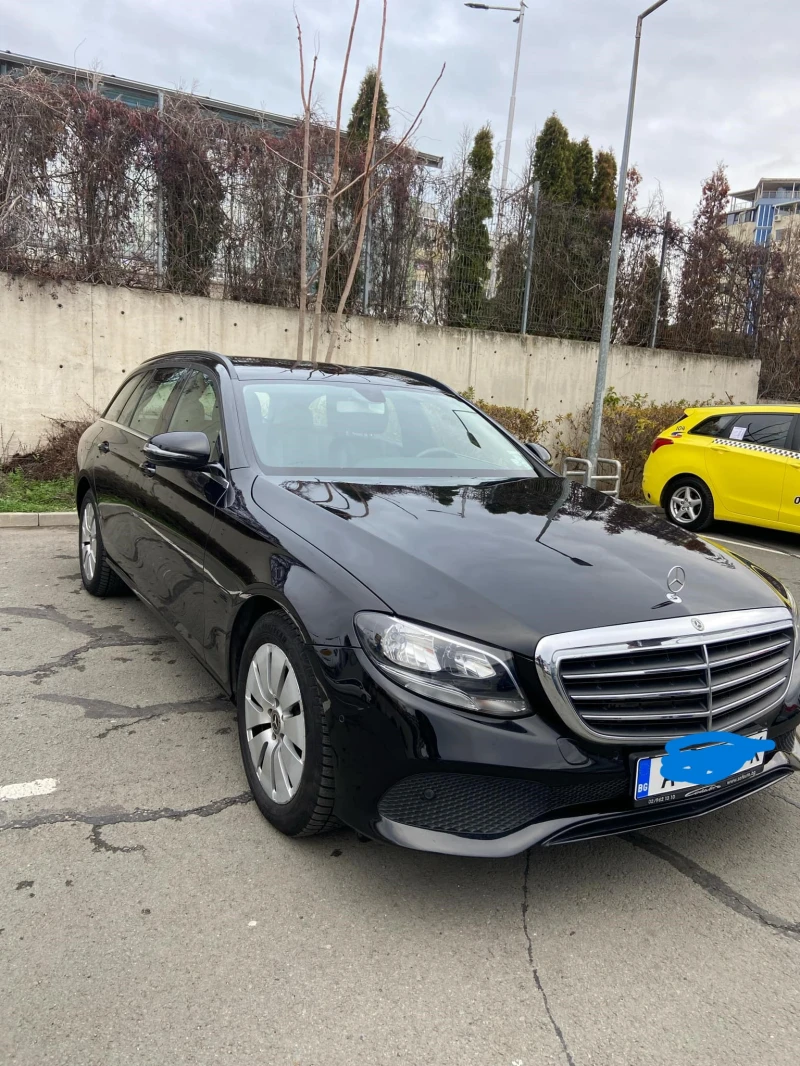 Mercedes-Benz E 200, снимка 5 - Автомобили и джипове - 48486363