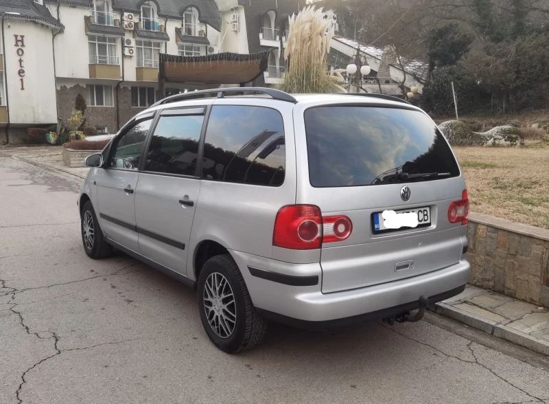 VW Sharan 1.9TDI* 116* Ръчка* , снимка 6 - Автомобили и джипове - 48756498