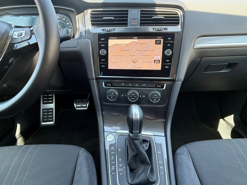 VW Alltrack GOLF 7 2.0TDI VIRTUAL/DSG/4-MOTION/FULL LED!, снимка 13 - Автомобили и джипове - 52197068