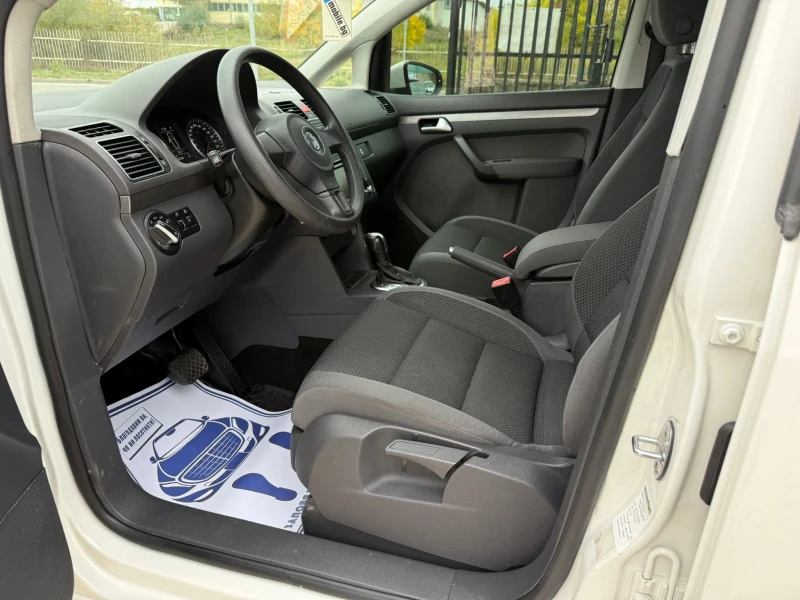 VW Touran 1.4 Бензин/Метан, снимка 10 - Автомобили и джипове - 52336271