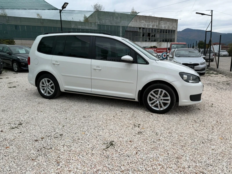 VW Touran 1.4 Бензин/Метан, снимка 4 - Автомобили и джипове - 52336271