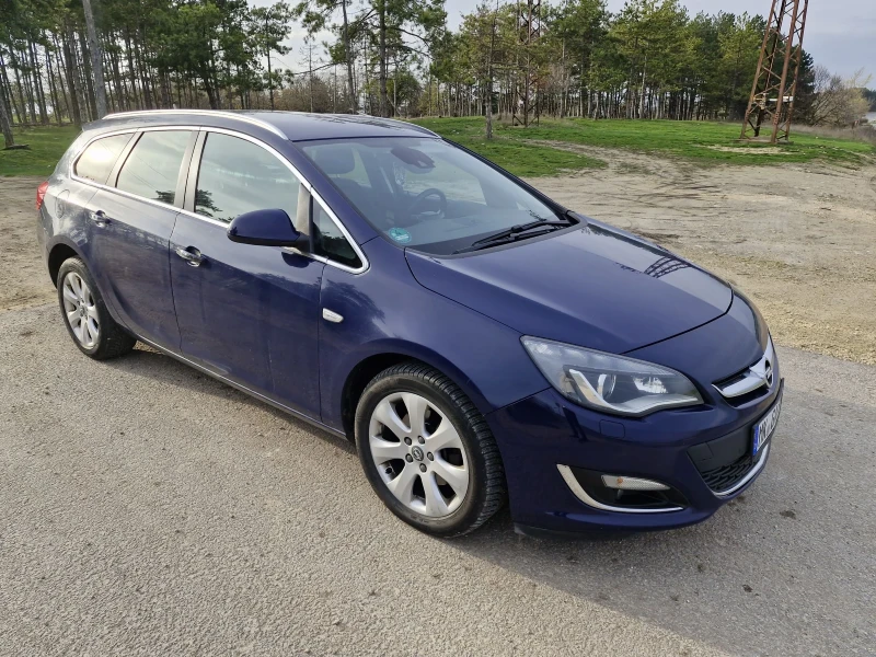 Opel Astra J SPORT TOURER, снимка 2 - Автомобили и джипове - 52899830