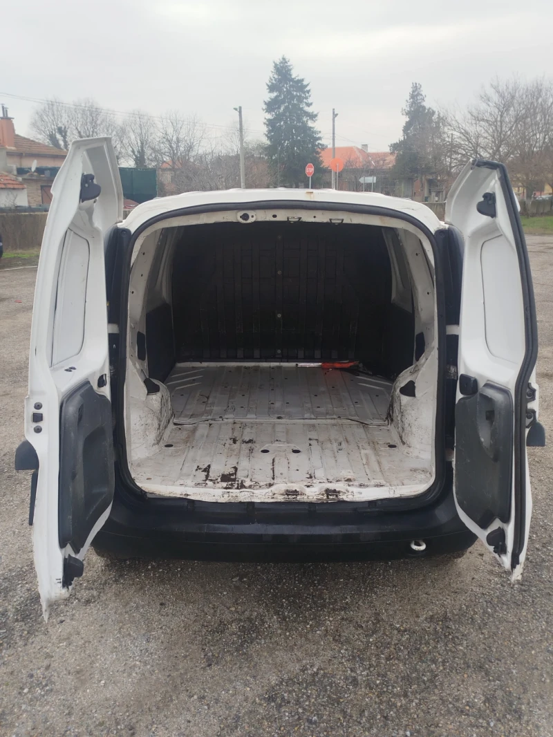 Dacia Logan 1.4, снимка 5 - Автомобили и джипове - 52915894