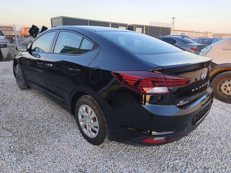 Hyundai Elantra 2.0, снимка 4 - Автомобили и джипове - 53093167