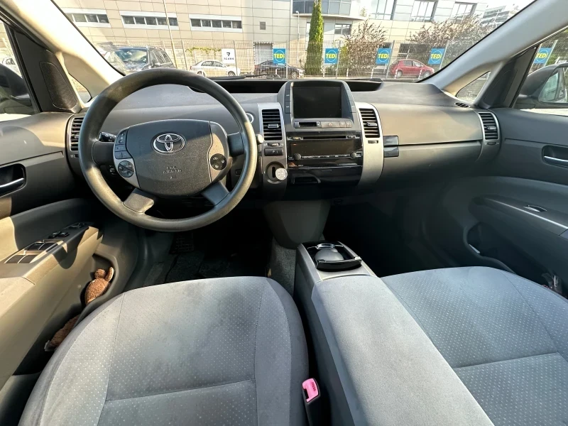Toyota Prius  - изображение 4
