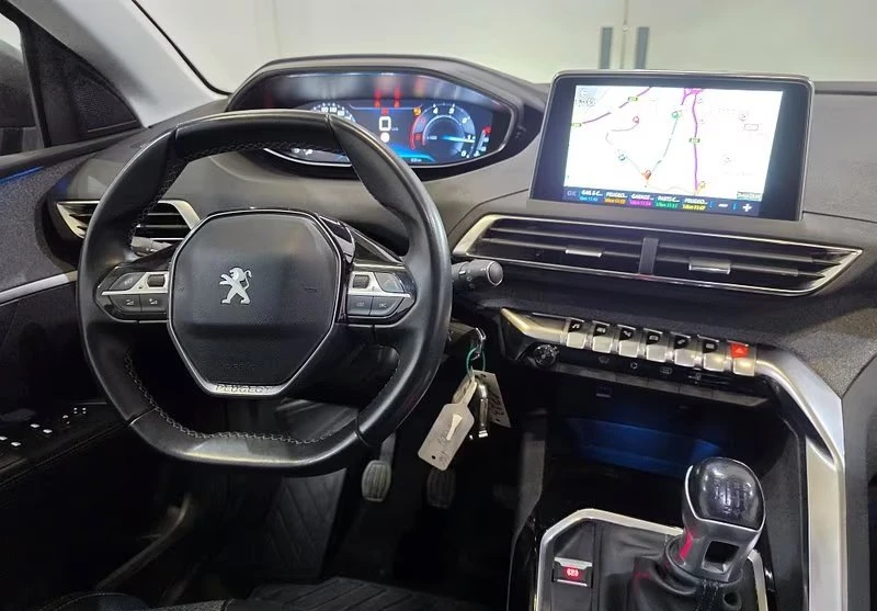 Peugeot 5008 1.5HDI/ALLURE/COCKPIT/NAVI/CAM/DIGITAL/TOP, снимка 8 - Автомобили и джипове - 54040708