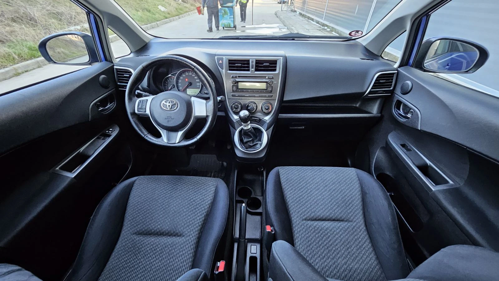 Toyota Verso S 1.33 VVT-i - изображение 9