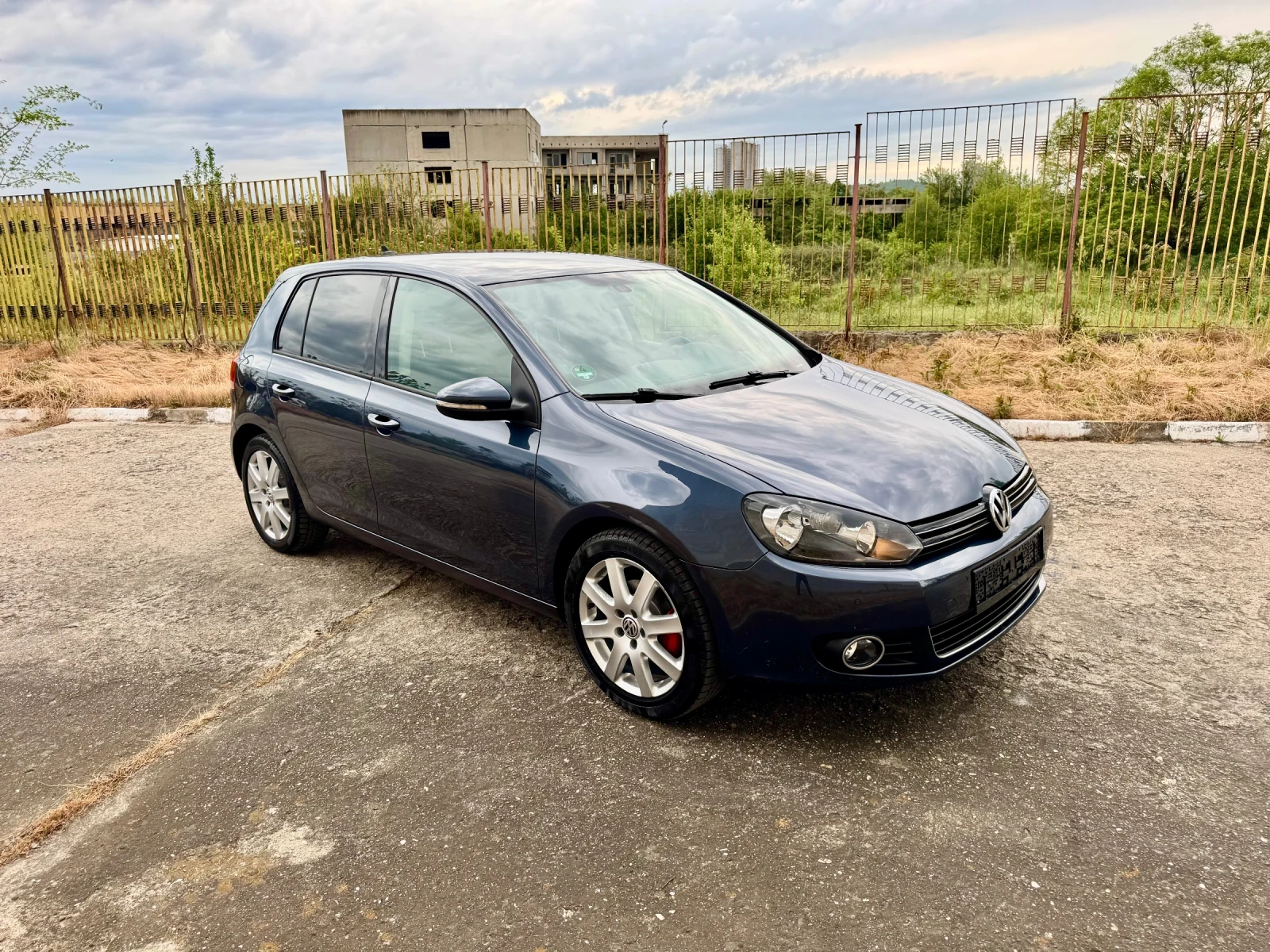 VW Golf 2.0TDI DSG STYLE Уникат - изображение 4