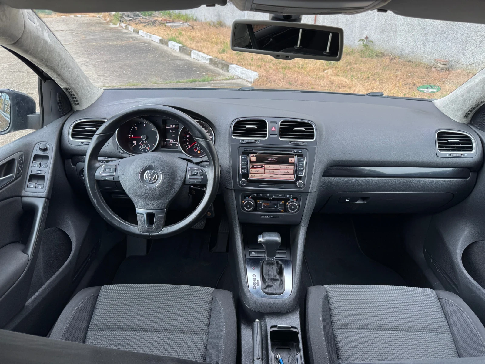 VW Golf 2.0TDI DSG STYLE Уникат - изображение 9
