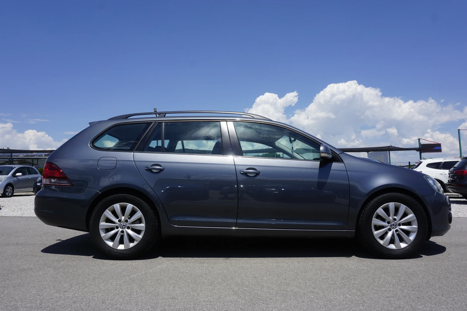 VW Golf 1.6TDI/Навигация - изображение 8