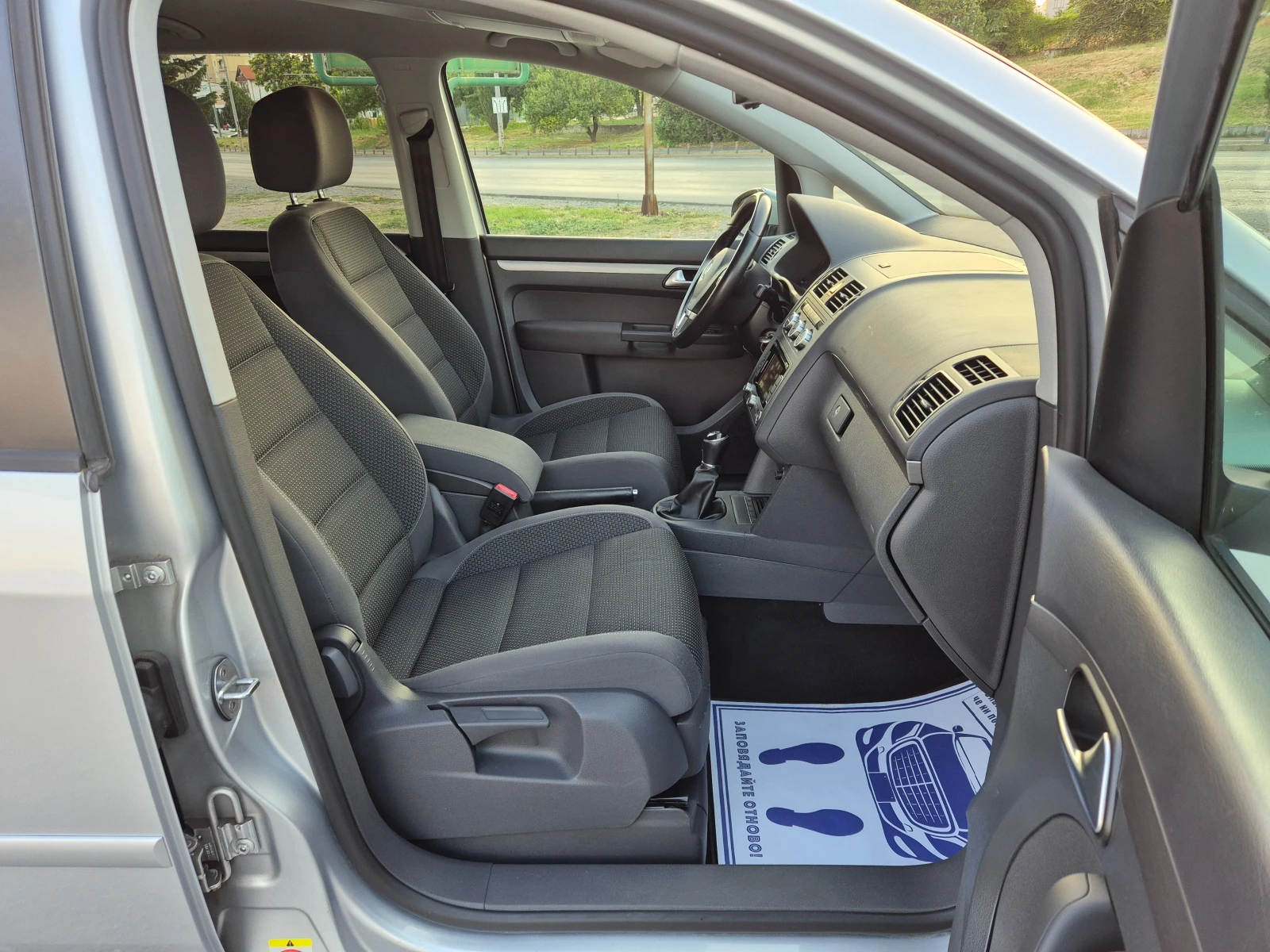 VW Touran 1.6TDI 6+ 1 - изображение 9