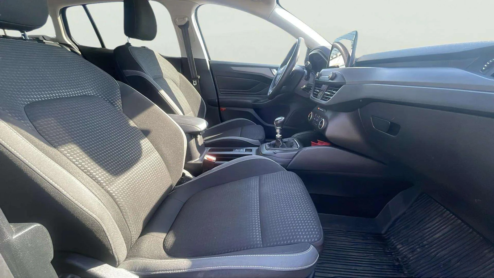 Ford Focus 1.0 EcoBoost - изображение 9