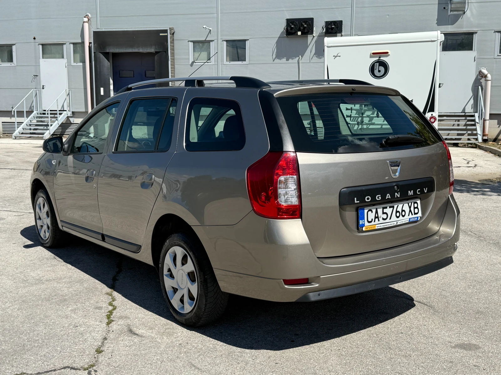 Dacia Logan 90 к.с. 0.9i/от БГ - изображение 3