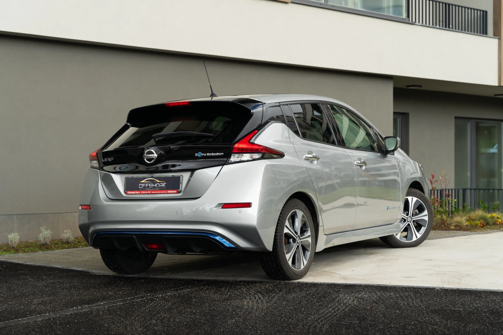 Nissan Leaf  40KWH* 360* ЛИЗИНГ* СЕРВИЗНА ИСТОРИЯ - изображение 6