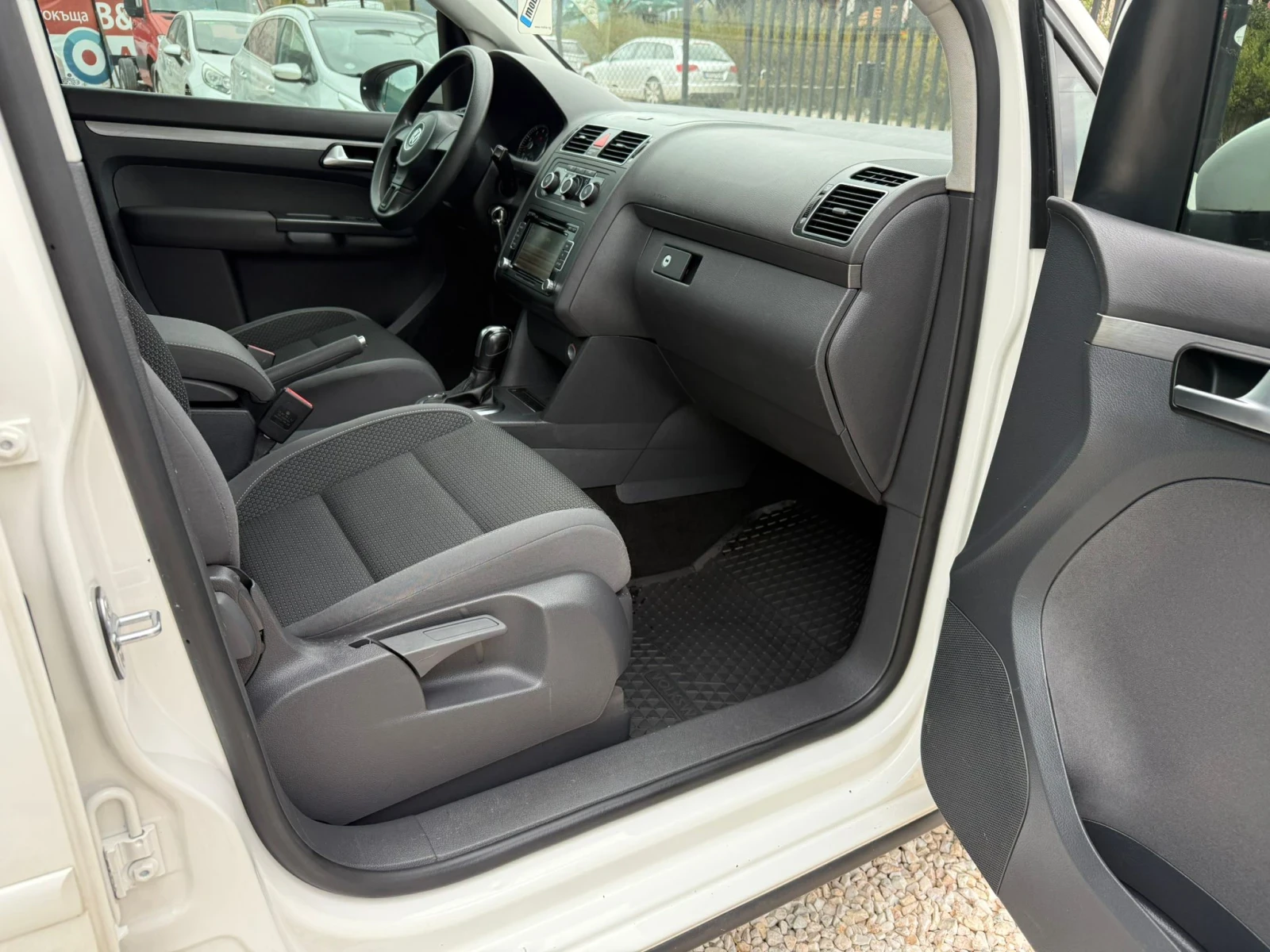 VW Touran 1.4 / | Mobile.bg   11