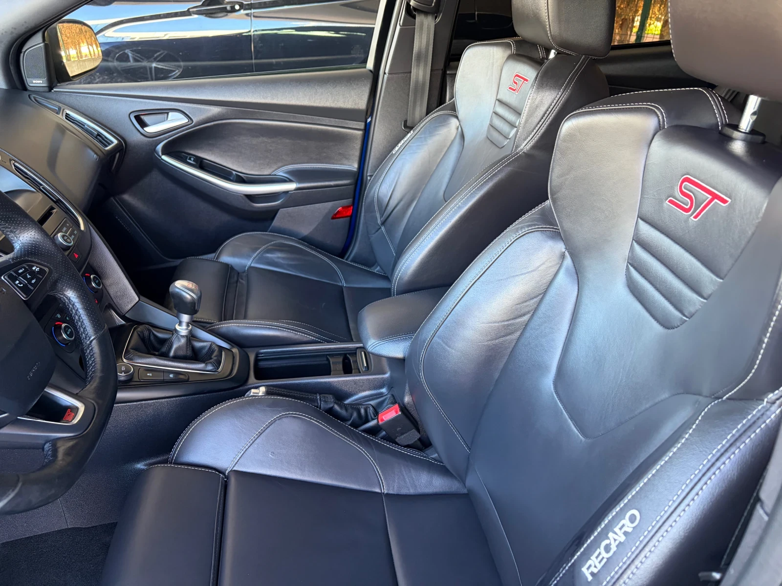 Ford Focus 2.0 T-ST250 - изображение 3