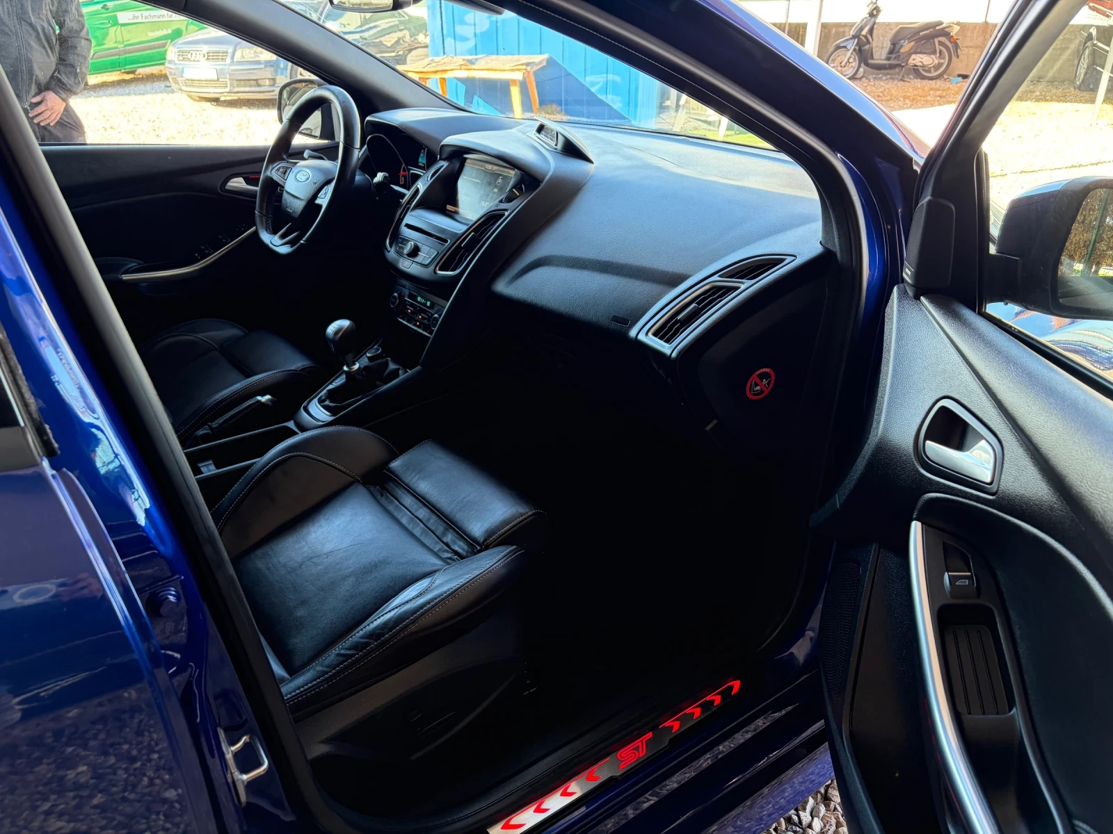 Ford Focus 2.0 T-ST250 - изображение 9