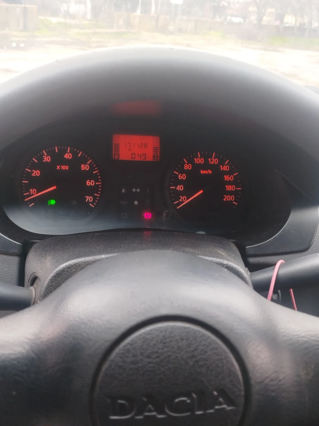 Dacia Logan 1.4 - изображение 9