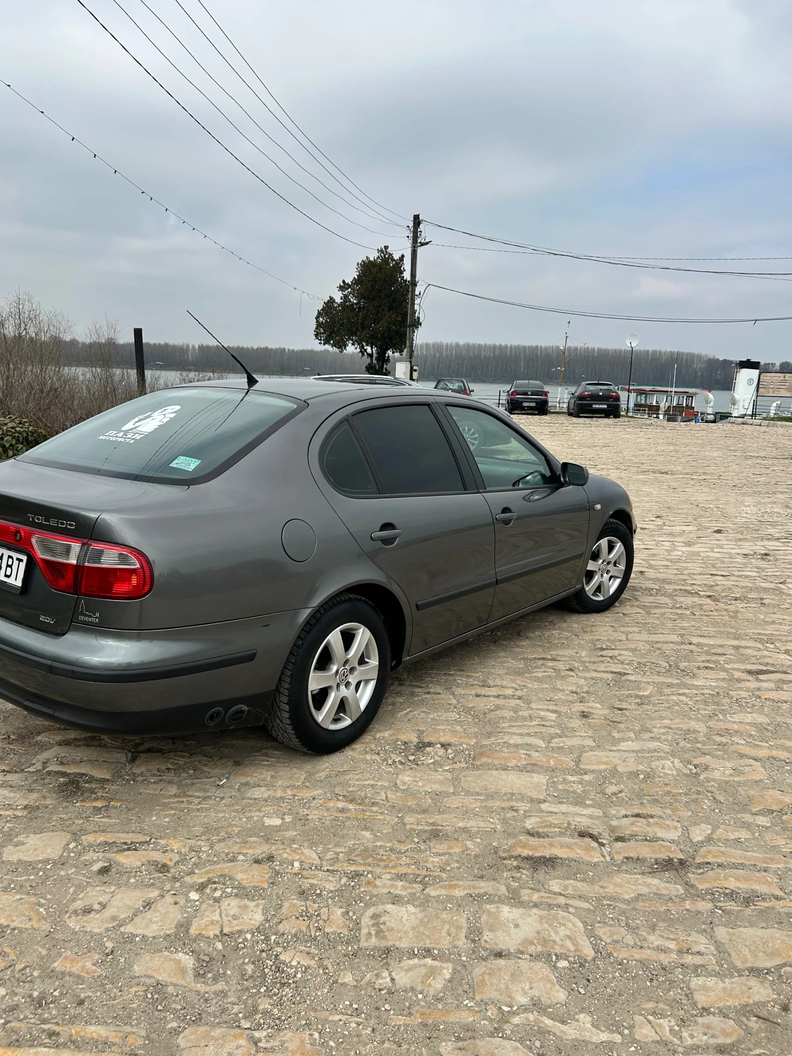 Seat Toledo, снимка 4 - Автомобили и джипове - 53463480