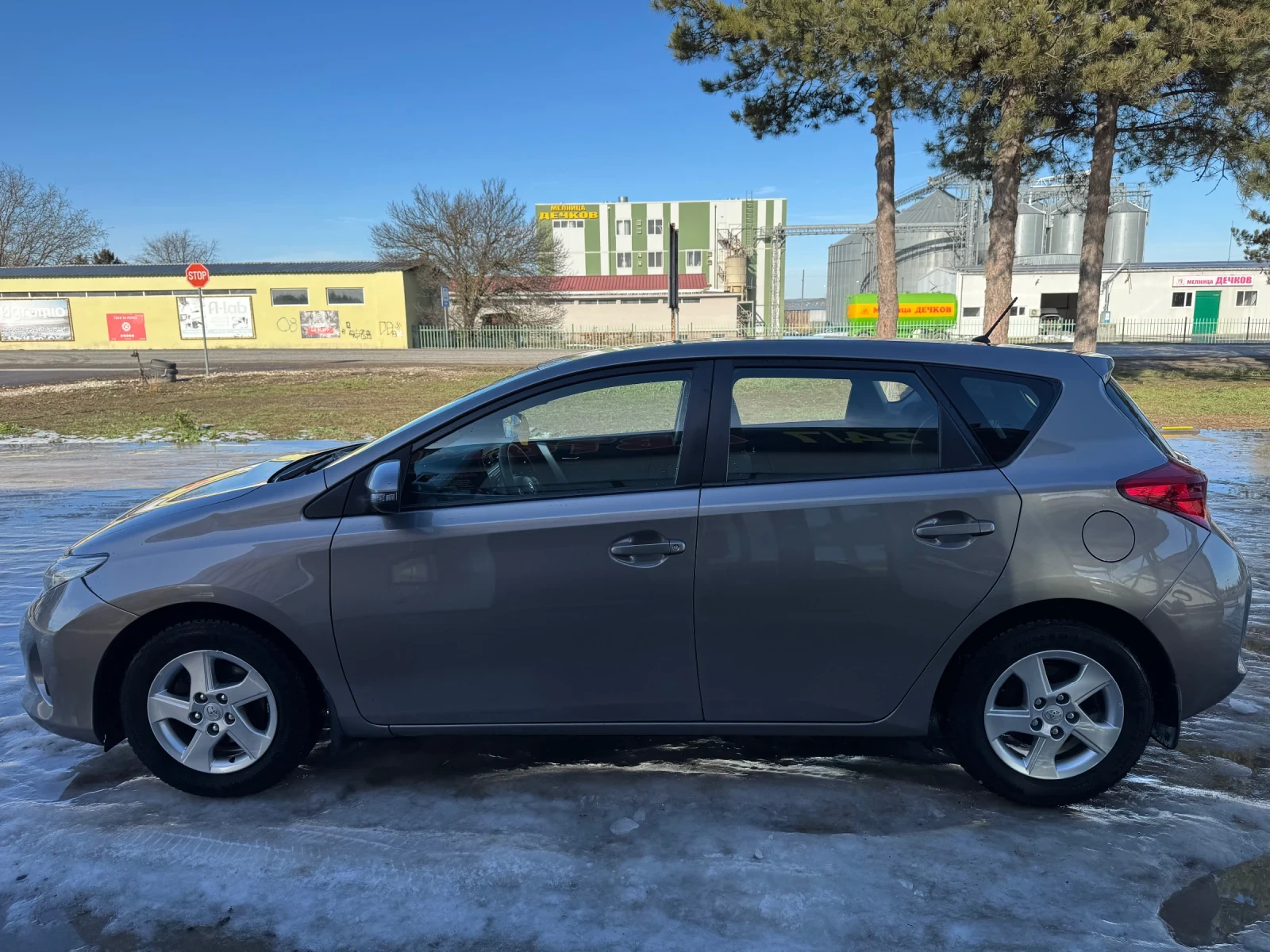 Toyota Auris | Mobile.bg � ����������� 5