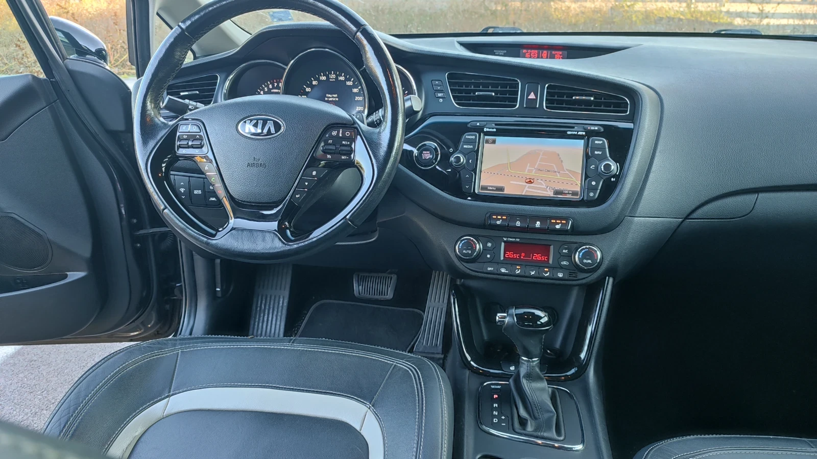 Kia Ceed, снимка 12 - Автомобили и джипове - 53856989