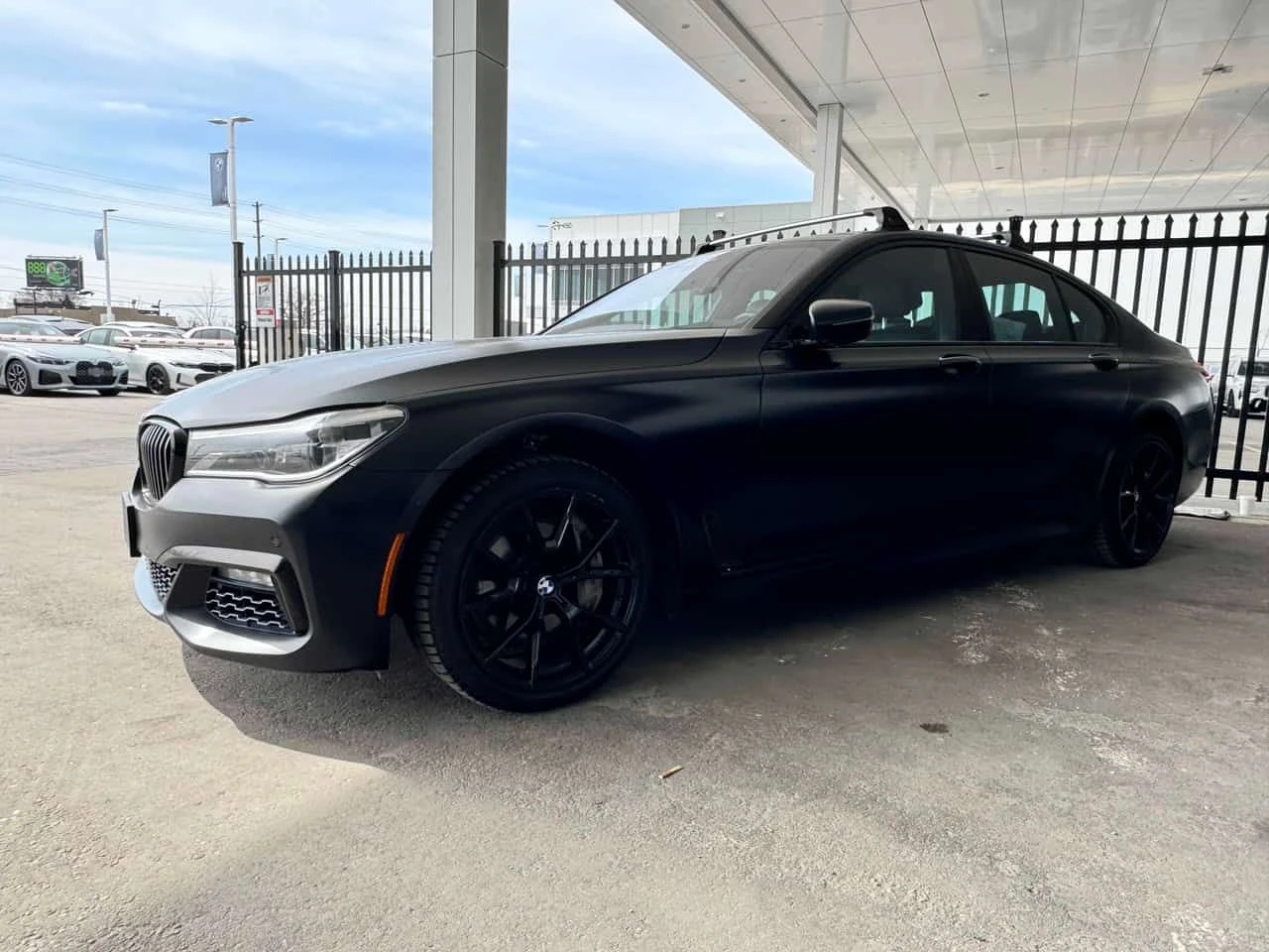 BMW 750 750i xDrive  CARFAX, снимка 2 - Автомобили и джипове - 54156320