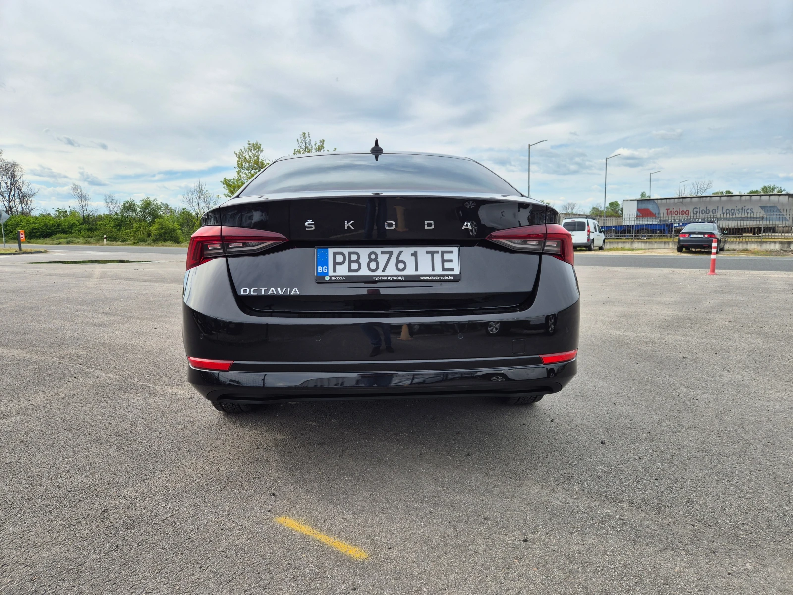 Skoda Octavia STYLE = 2.0 А/Т-НОВА, снимка 4 - Автомобили и джипове - 54413974