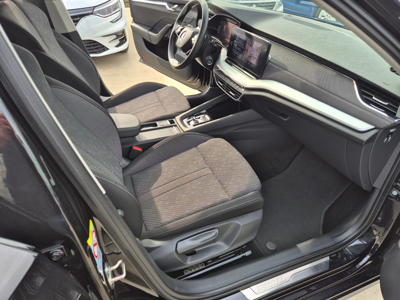 Skoda Octavia STYLE = 2.0 А/Т-НОВА, снимка 9 - Автомобили и джипове - 54413974