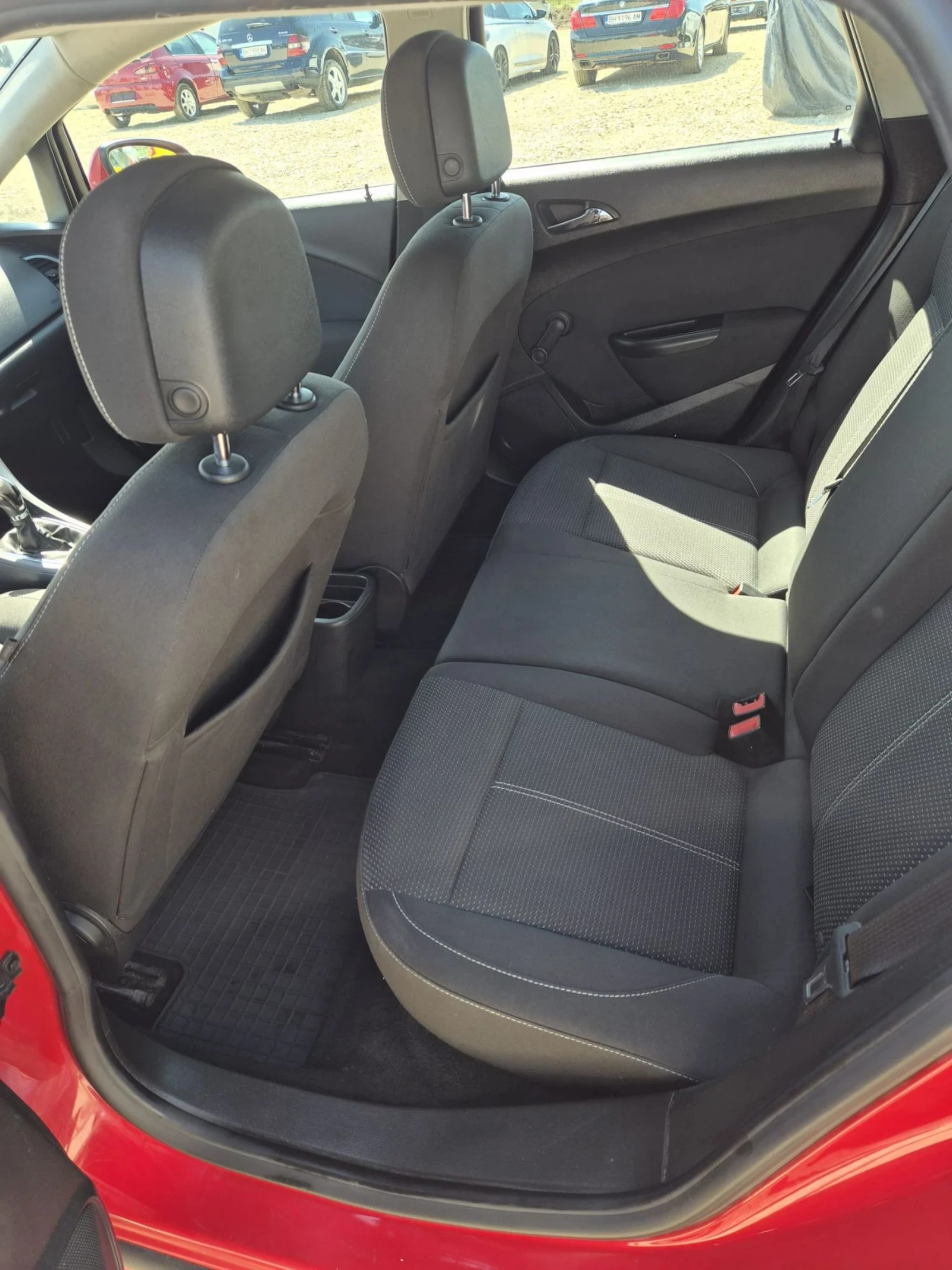 Opel Astra Sports Tourer 1.3 CDTI, снимка 5 - Автомобили и джипове - 54574680