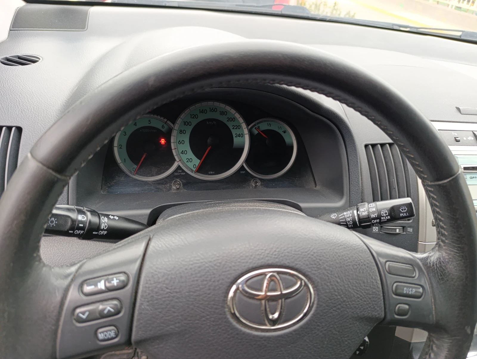 Toyota Corolla verso, снимка 5 - Автомобили и джипове - 54583676
